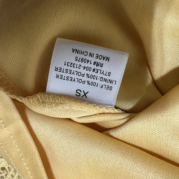 Francesca’s Dress New Size XS Yellow Crochet Bright Spring Summer Coquette - Picture 12 of 13